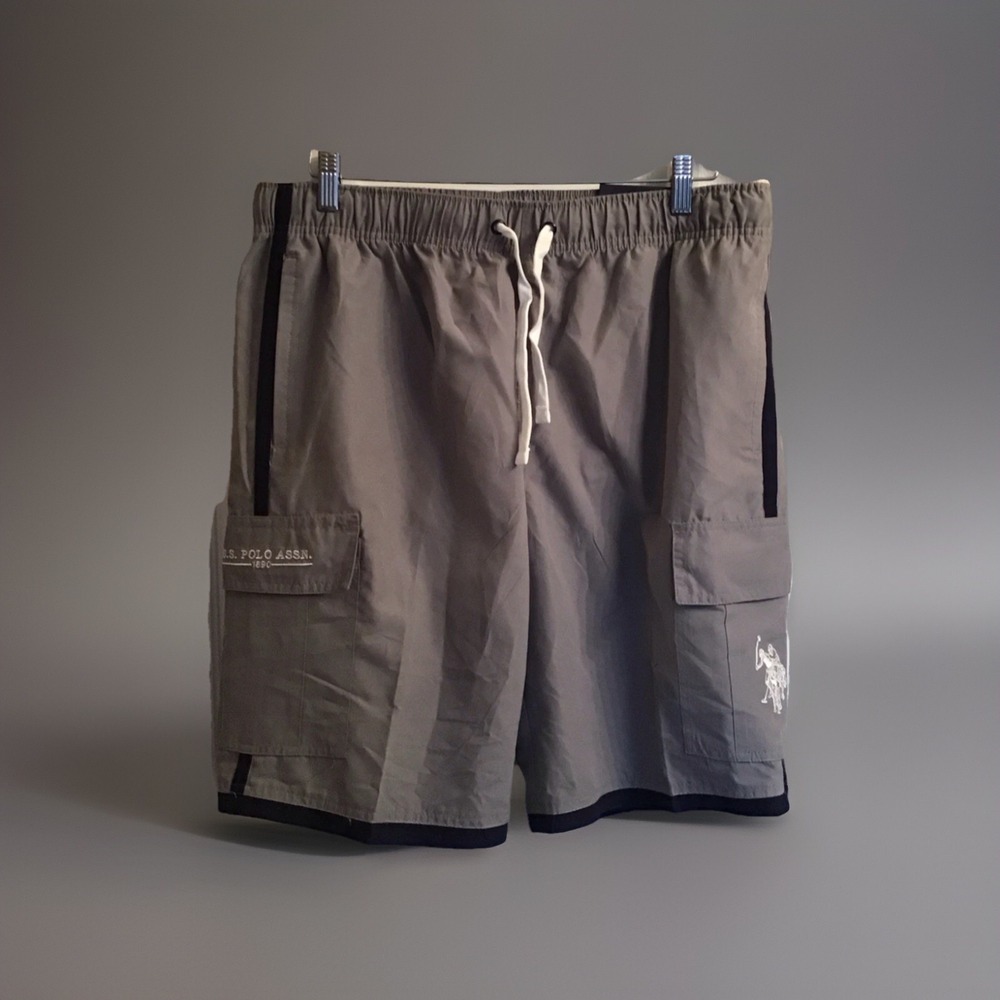NWT US Polo Assn Mens Swim Trunks Size L Grey & Navy Trim Beach Board Shorts
